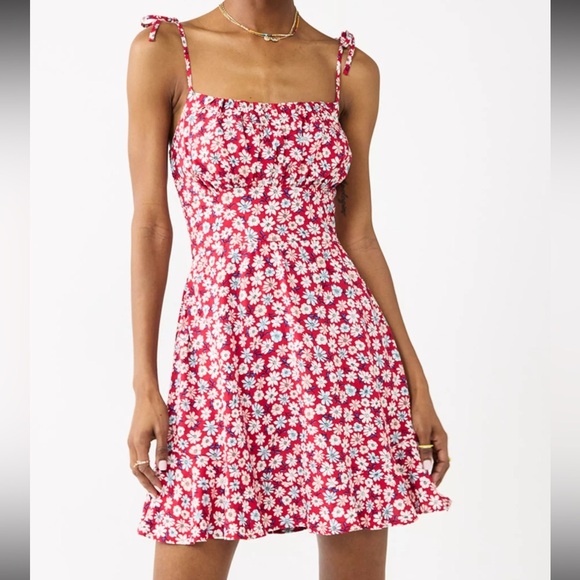 Juniors Lily Rose Tied Shoulder Skater Dress - Picture 1 of 7